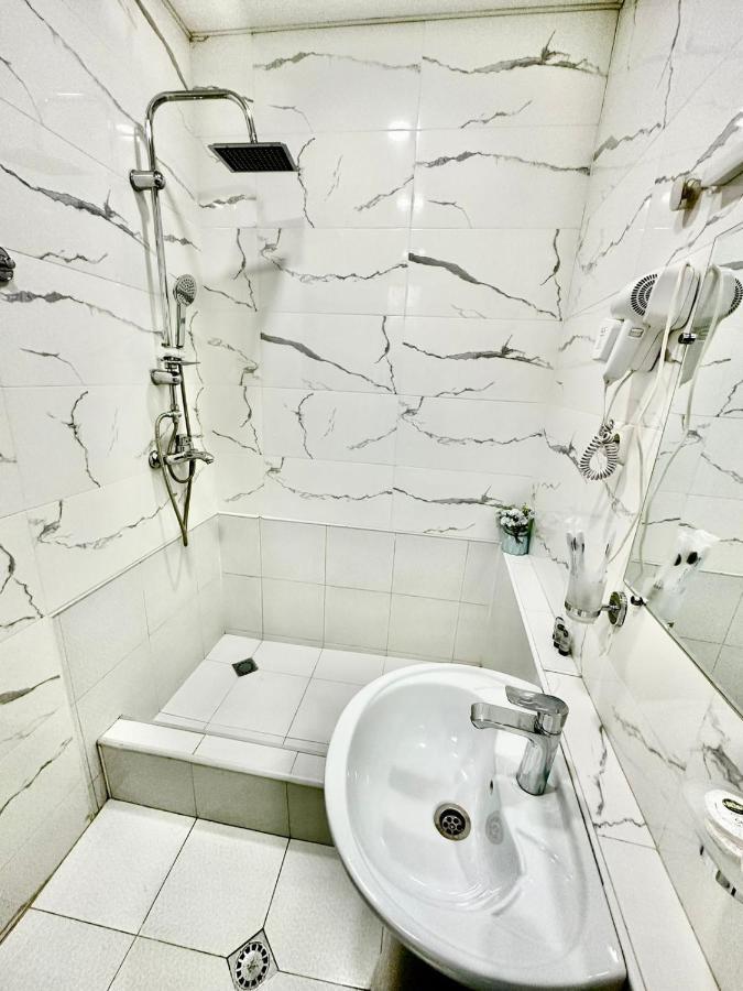 Old Georgia Hotell Tbilisi Eksteriør bilde