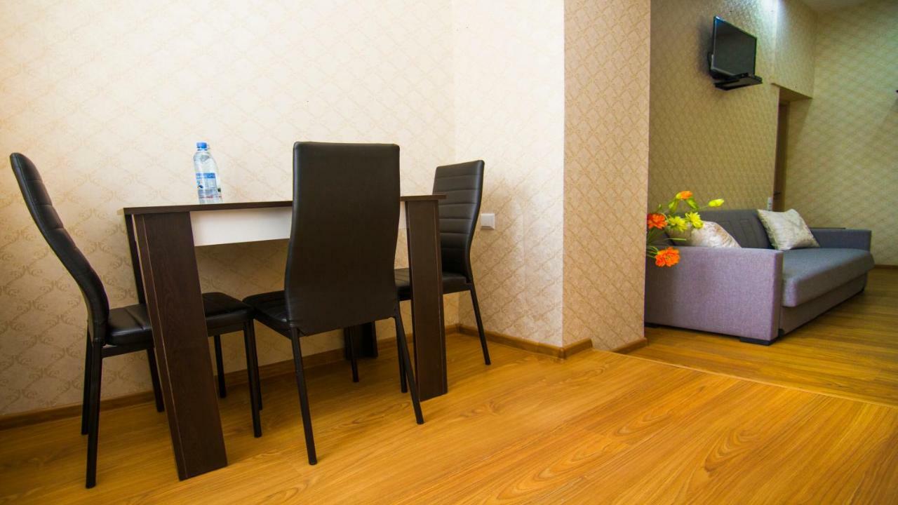 Old Georgia Hotell Tbilisi Eksteriør bilde